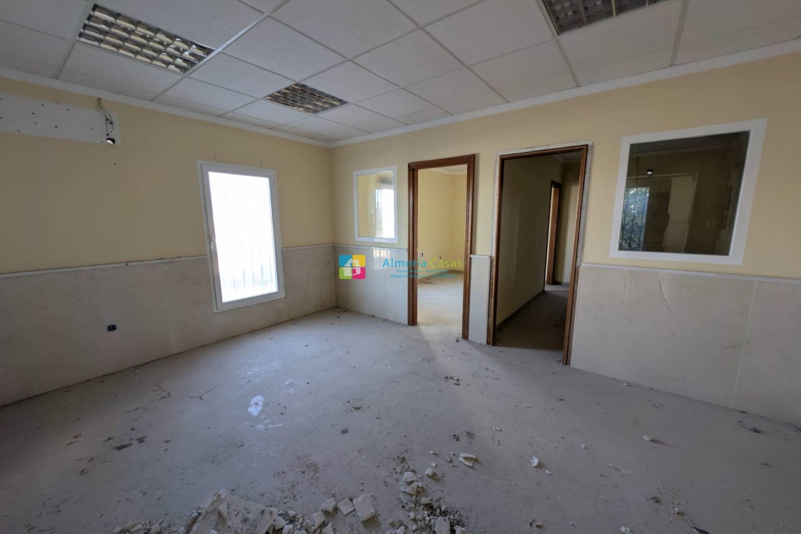 Local Comercial en Fines en venta - 610.000 € (Ref: 9454714)
