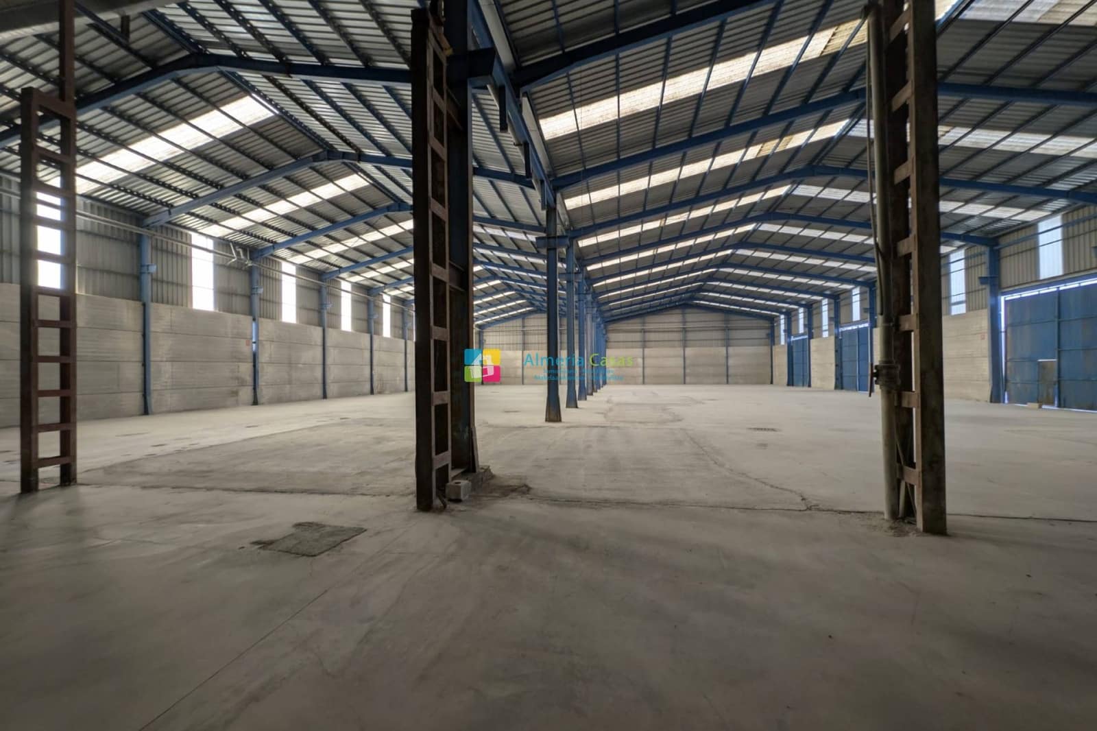 Local Comercial en Fines en venta - 610.000 € (Ref: 9454714)