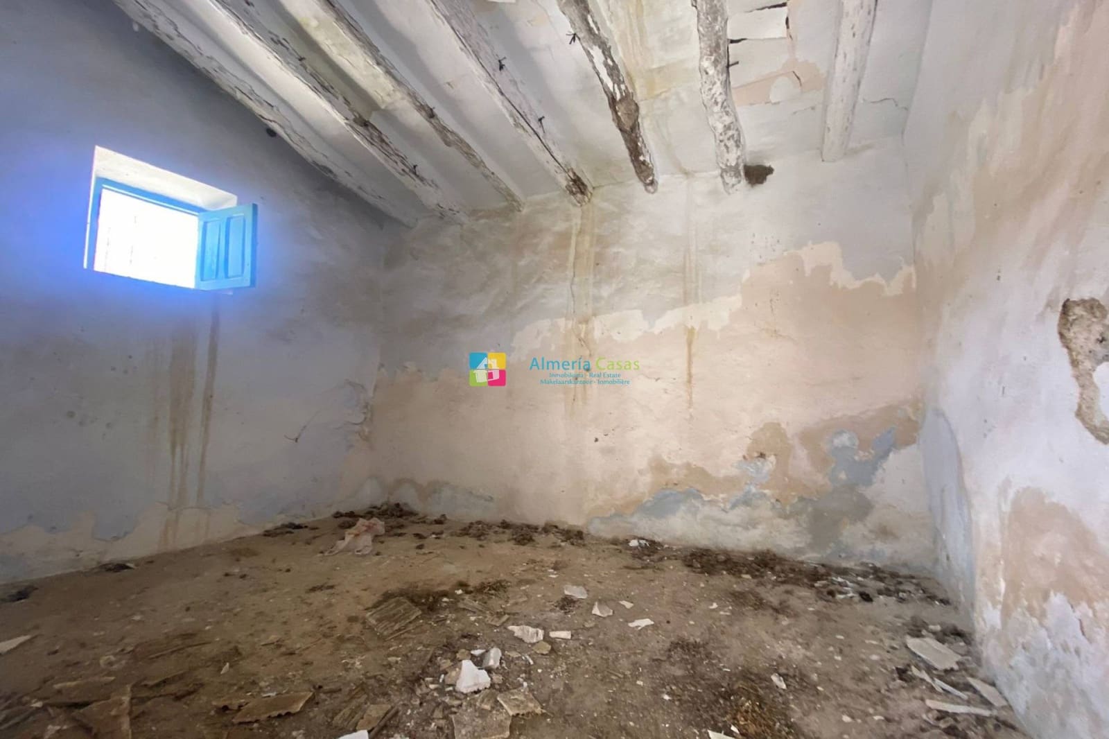 7 bedroom Townhouse for sale in Oria - € 25,000 (Ref: 9457750)