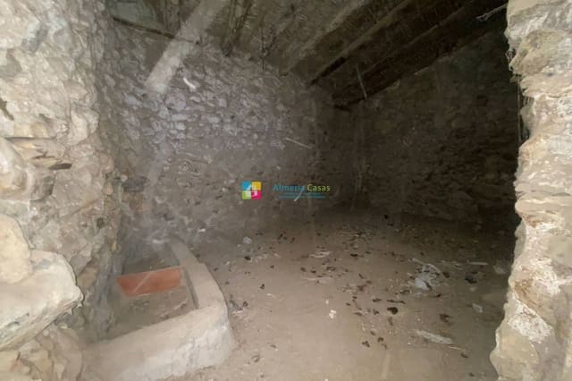 7 bedroom Townhouse for sale in Oria - € 25,000 (Ref: 9457750)