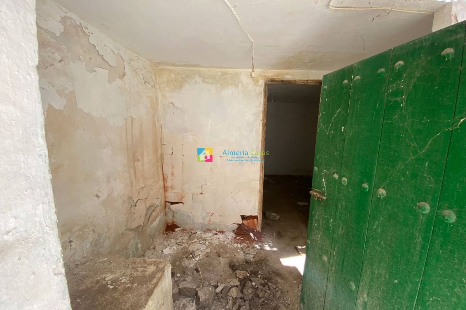 7 bedroom Townhouse for sale in Oria - € 25,000 (Ref: 9457750)