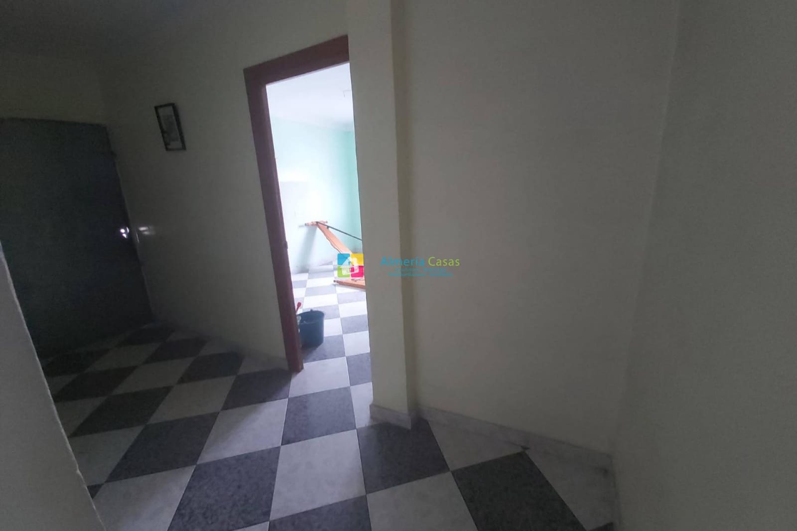 Casa de 6 habitaciones en Fines en venta con garaje - 92.000 € (Ref: 9466184)