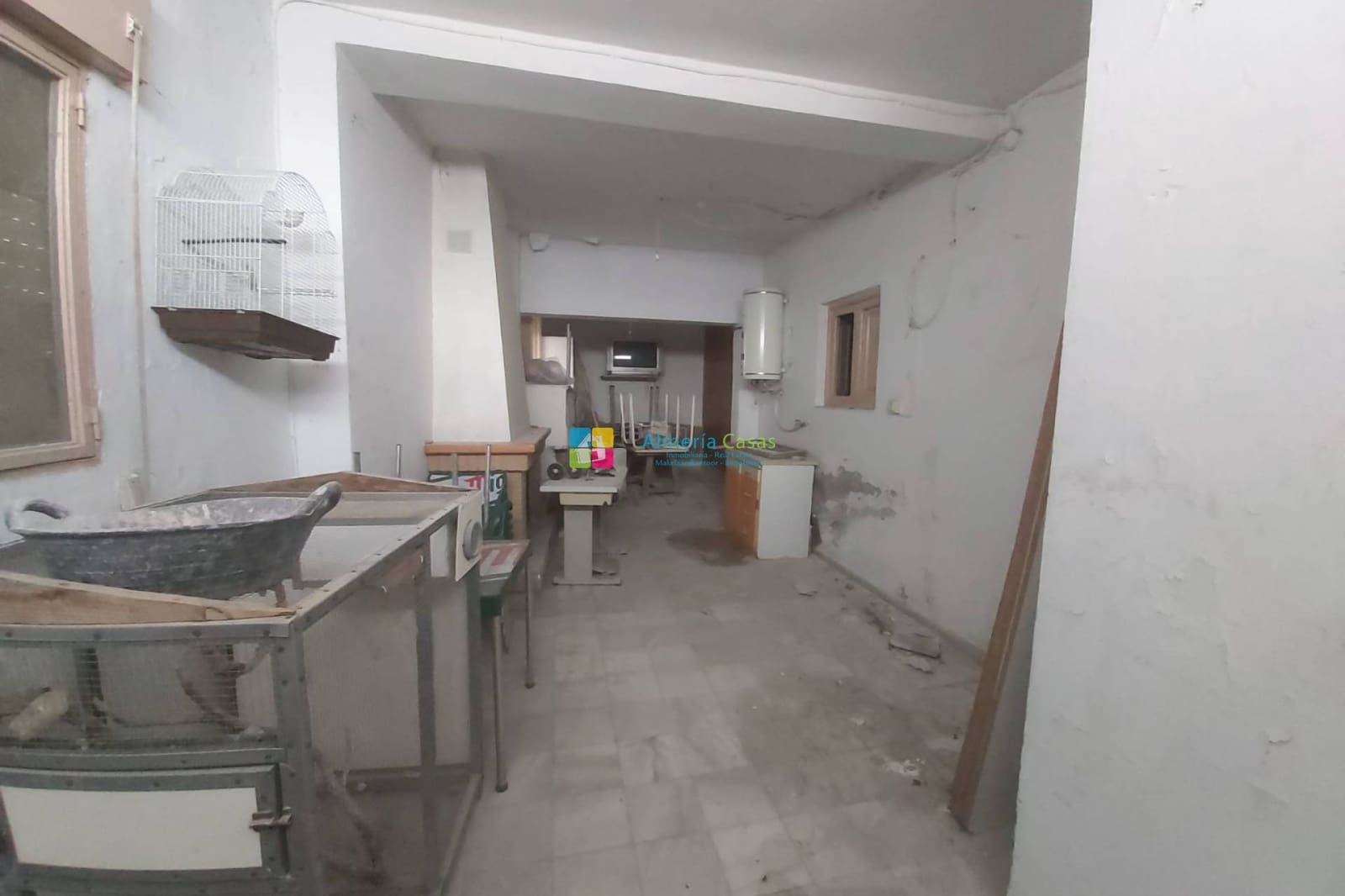 Casa de 6 habitaciones en Fines en venta con garaje - 92.000 € (Ref: 9466184)