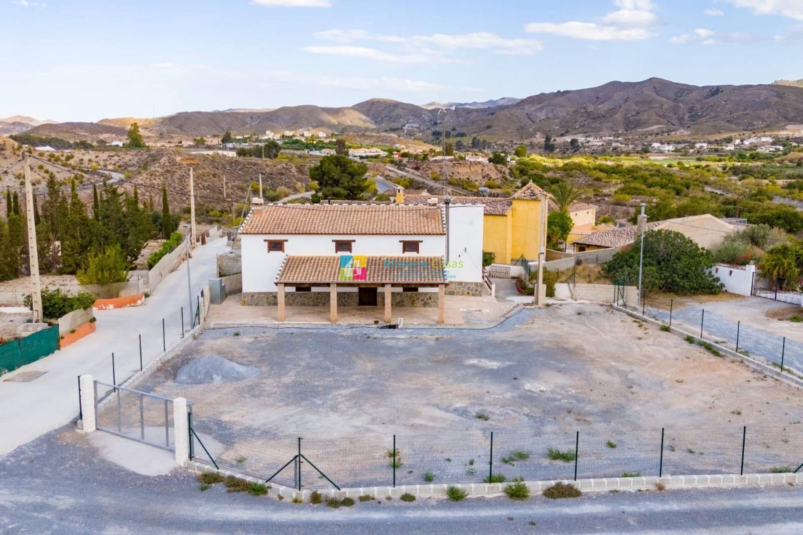 Finca/Casa Rural de 5 habitaciones en Cantoria en venta - 240.000 € (Ref: 9495252)