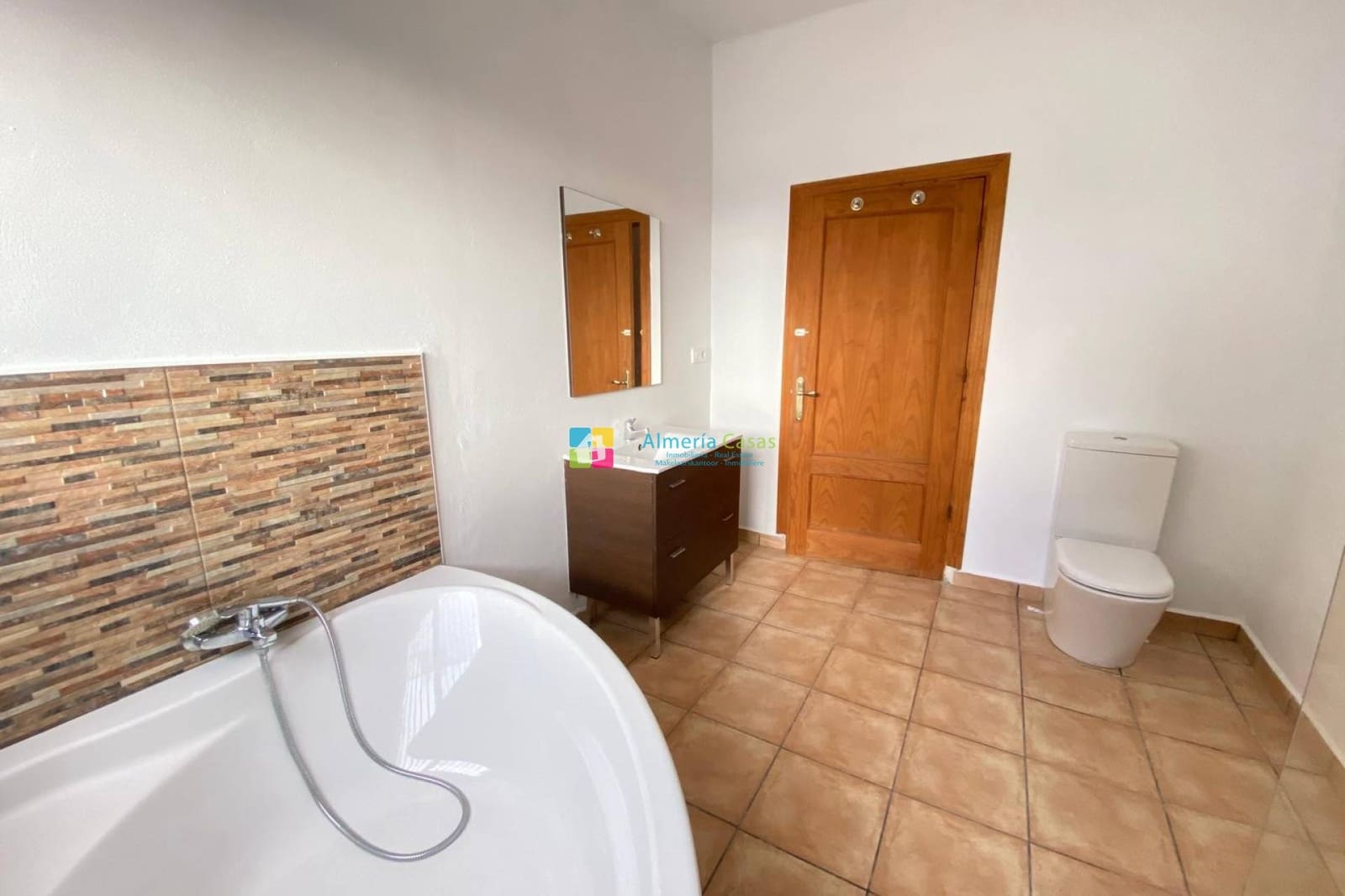 4 bedroom Finca/Country House for sale in Pocicas with pool - € 249,000 (Ref: 9503023)