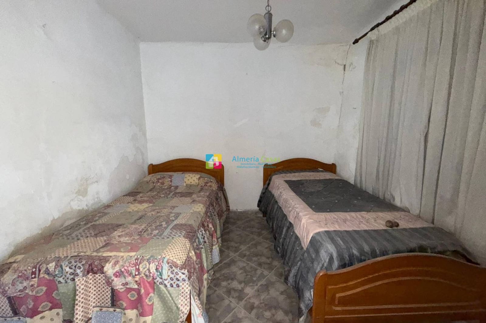 Casa de 4 habitaciones en Cantoria en venta - 55.000 € (Ref: 9503030)