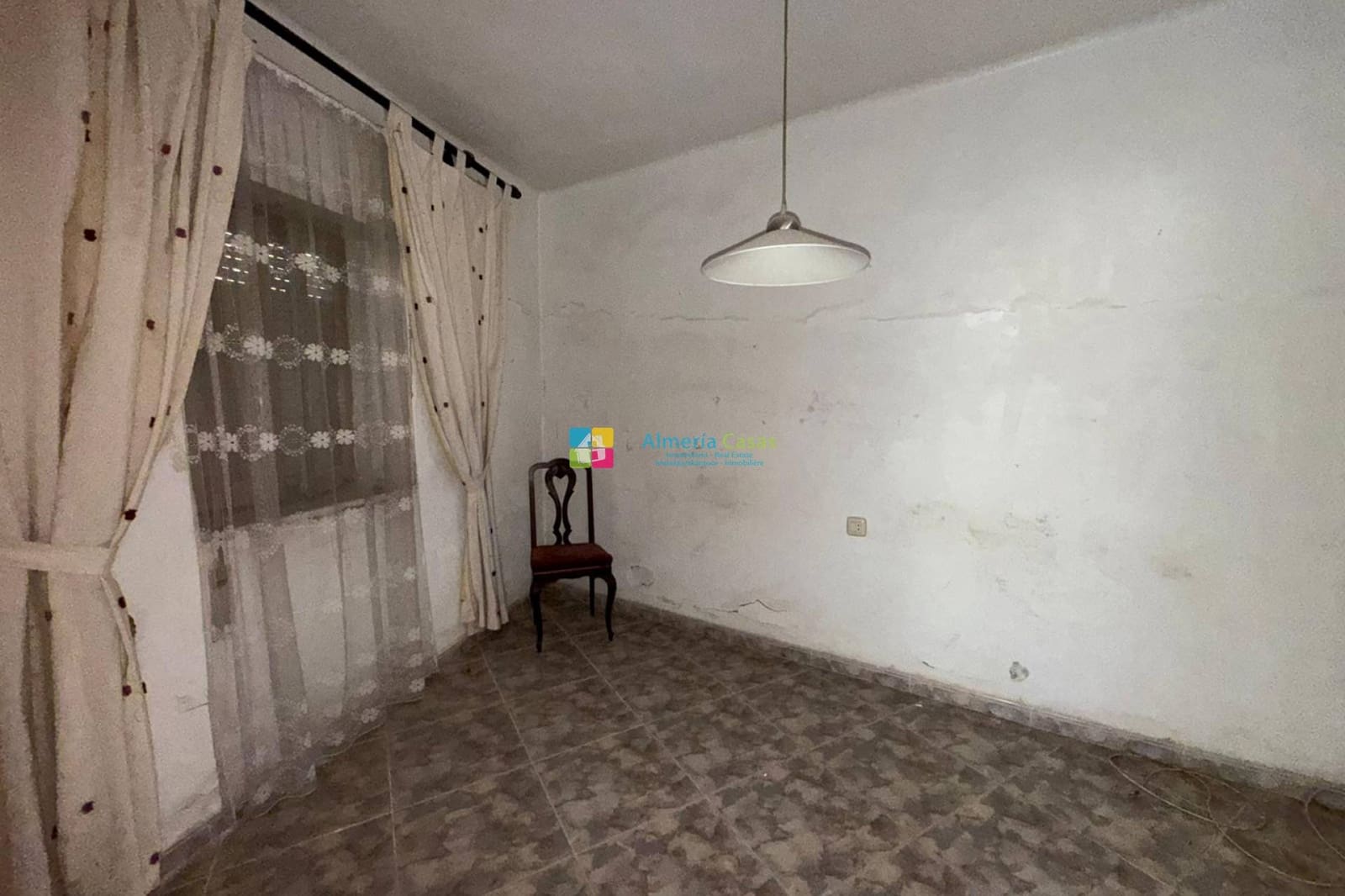 Casa de 4 habitaciones en Cantoria en venta - 55.000 € (Ref: 9503030)