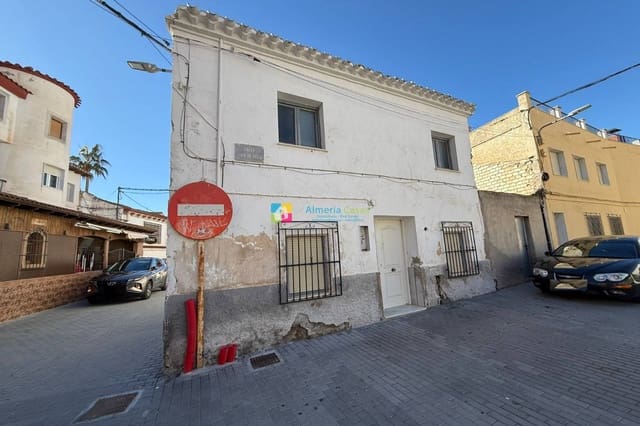 Casa de 4 habitaciones en Cantoria en venta - 55.000 € (Ref: 9503030)