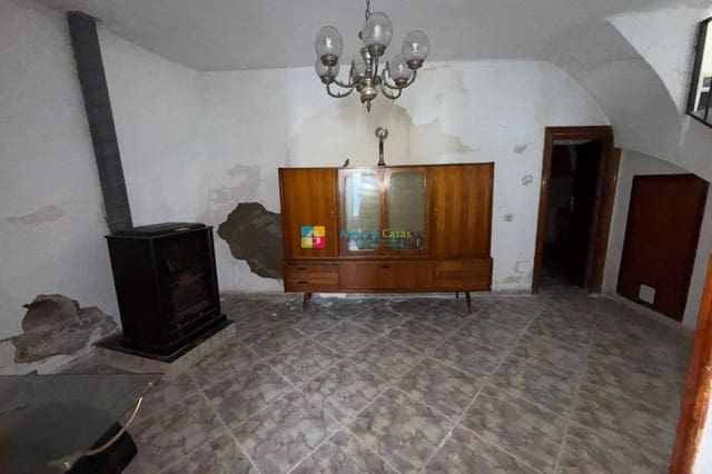 Casa de 4 habitaciones en Cantoria en venta - 55.000 € (Ref: 9503030)