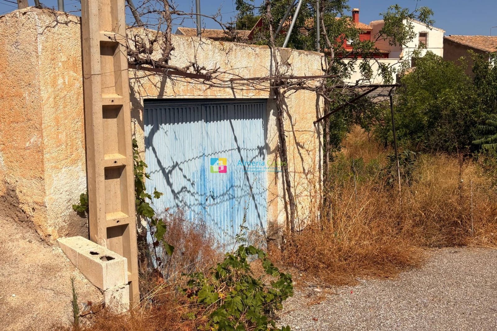 3 bedroom Finca/Country House for sale in Albox with garage - € 99,000 (Ref: 9510105)