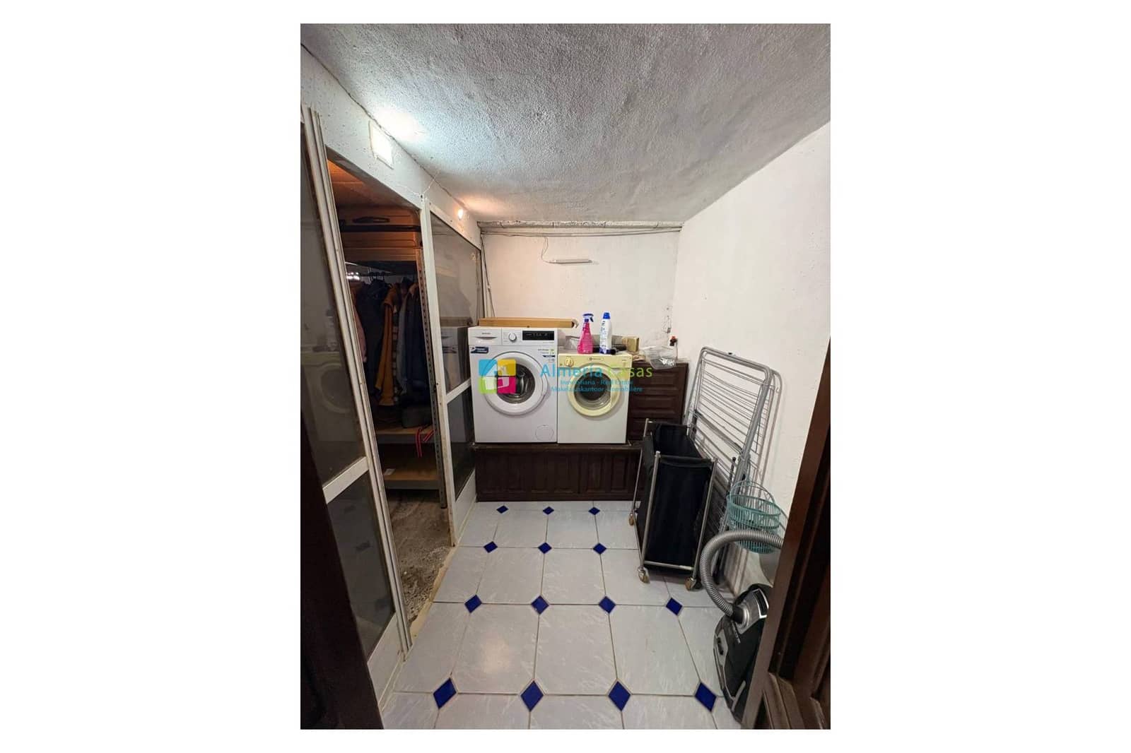 4 slaapkamer Finca/Landhuis te koop in La Piedra Amarilla met garage - € 285.000 (Ref: 9517870)