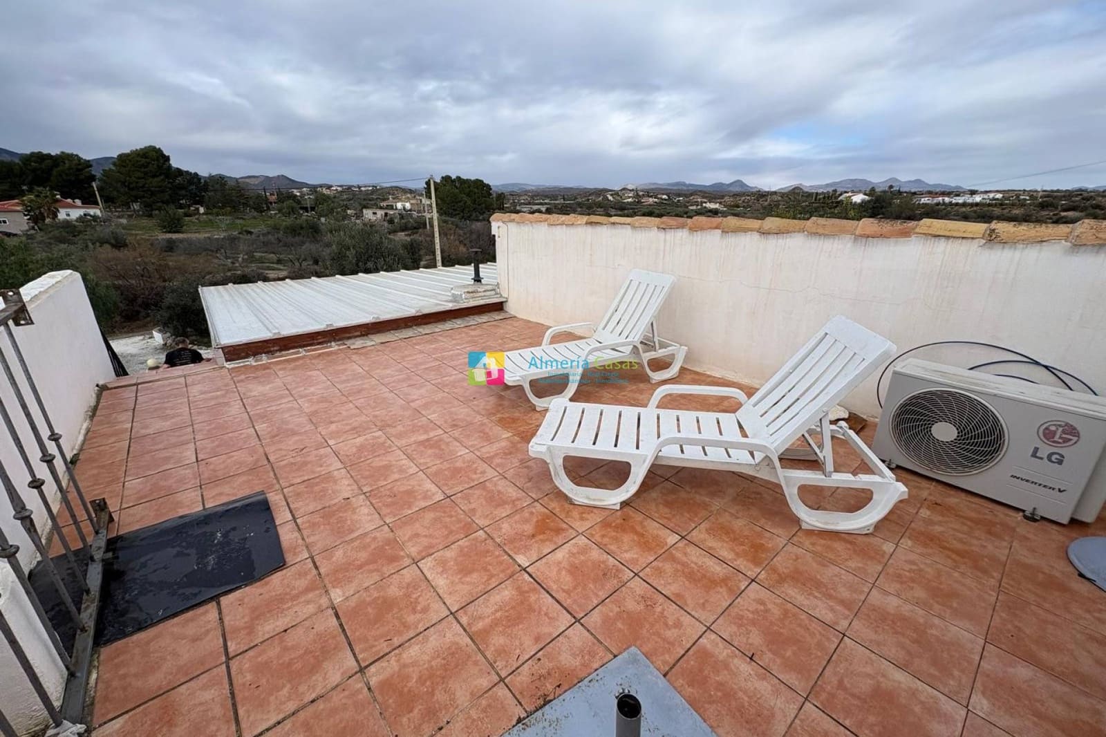 4 slaapkamer Finca/Landhuis te koop in La Piedra Amarilla met garage - € 285.000 (Ref: 9517870)