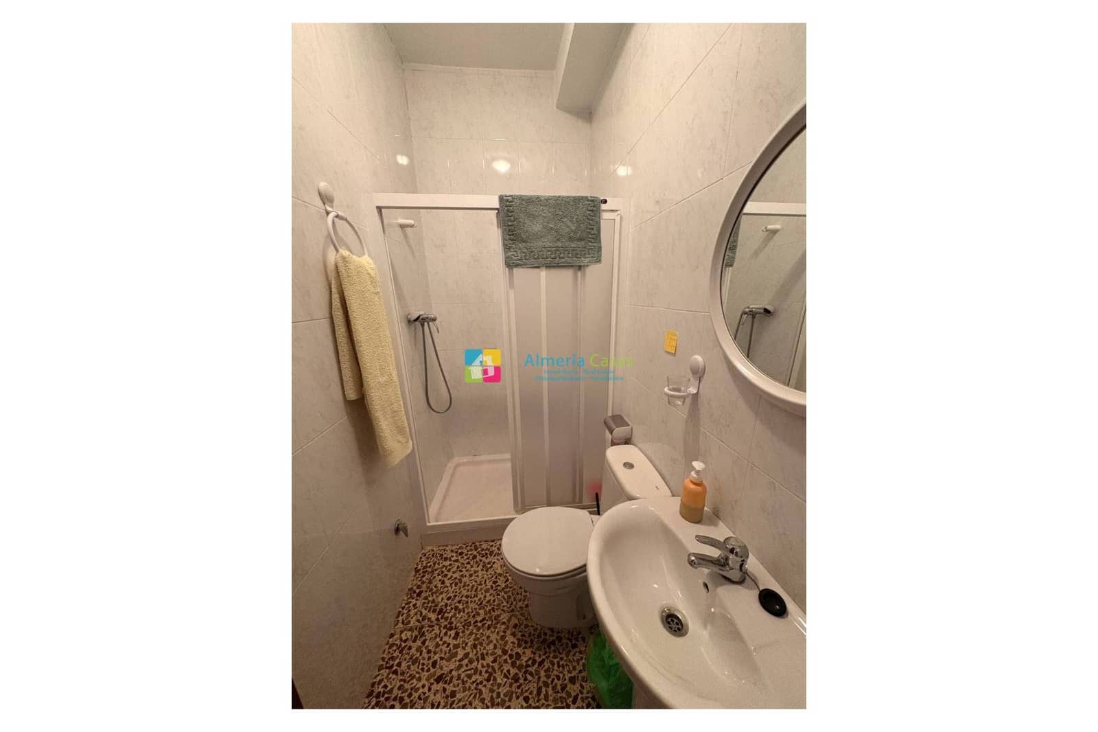 8 soveværelse Byhus til salg i Sierro med garage - € 224.950 (Ref: 9521758)