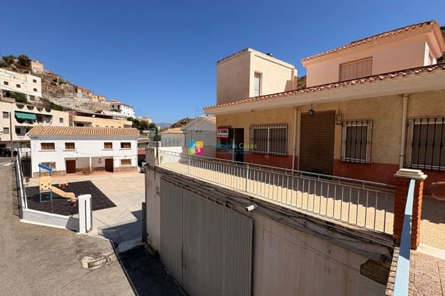 8 soveværelse Byhus til salg i Sierro med garage - € 224.950 (Ref: 9521758)