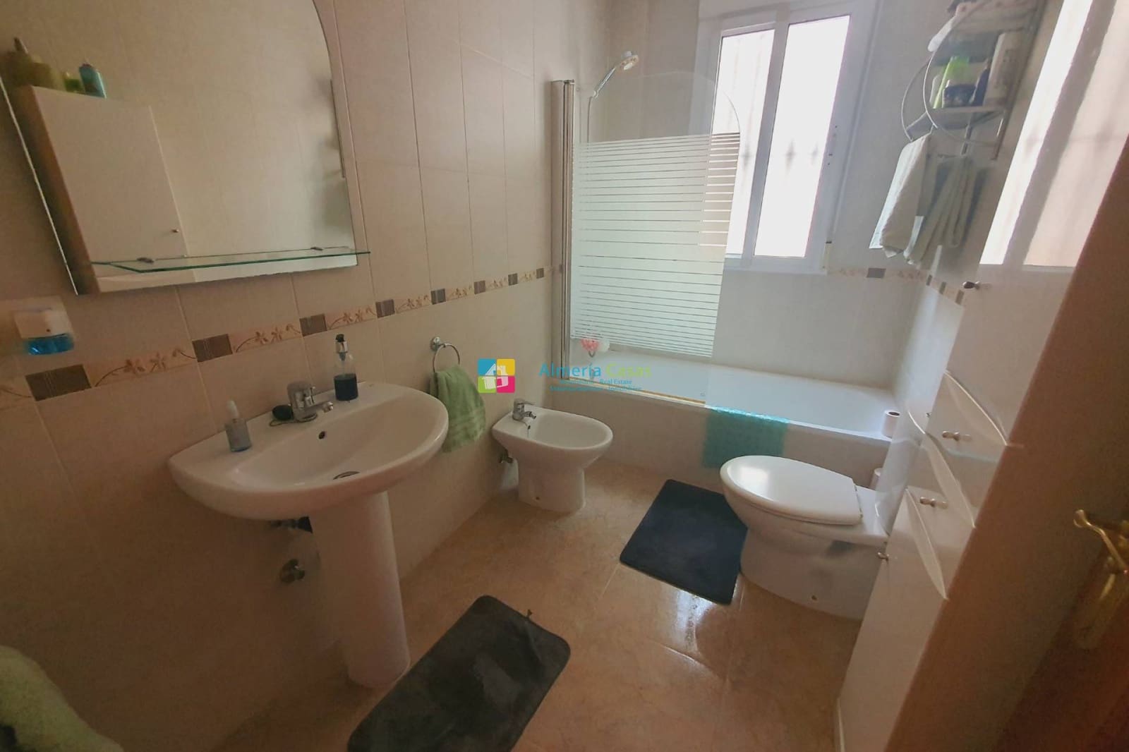 4 sypialnia Willa na sprzedaż w Arboleas z basenem garażem - 349 950 € (Ref: 9524798)