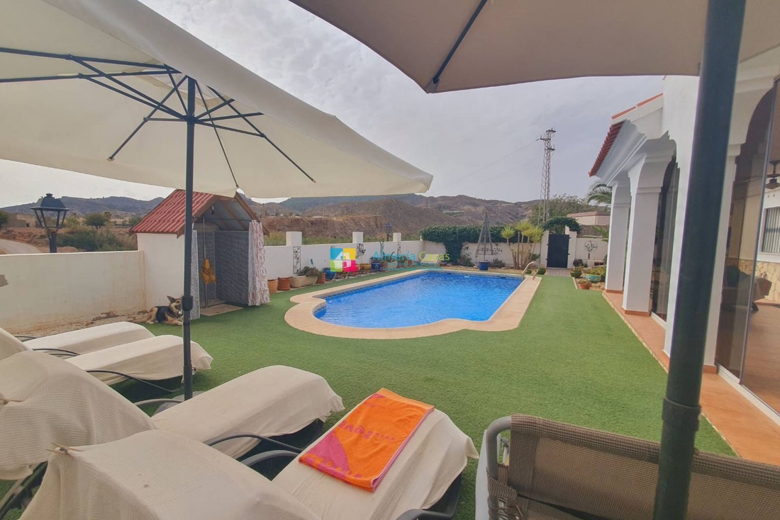 4 sypialnia Willa na sprzedaż w Arboleas z basenem garażem - 349 950 € (Ref: 9524798)