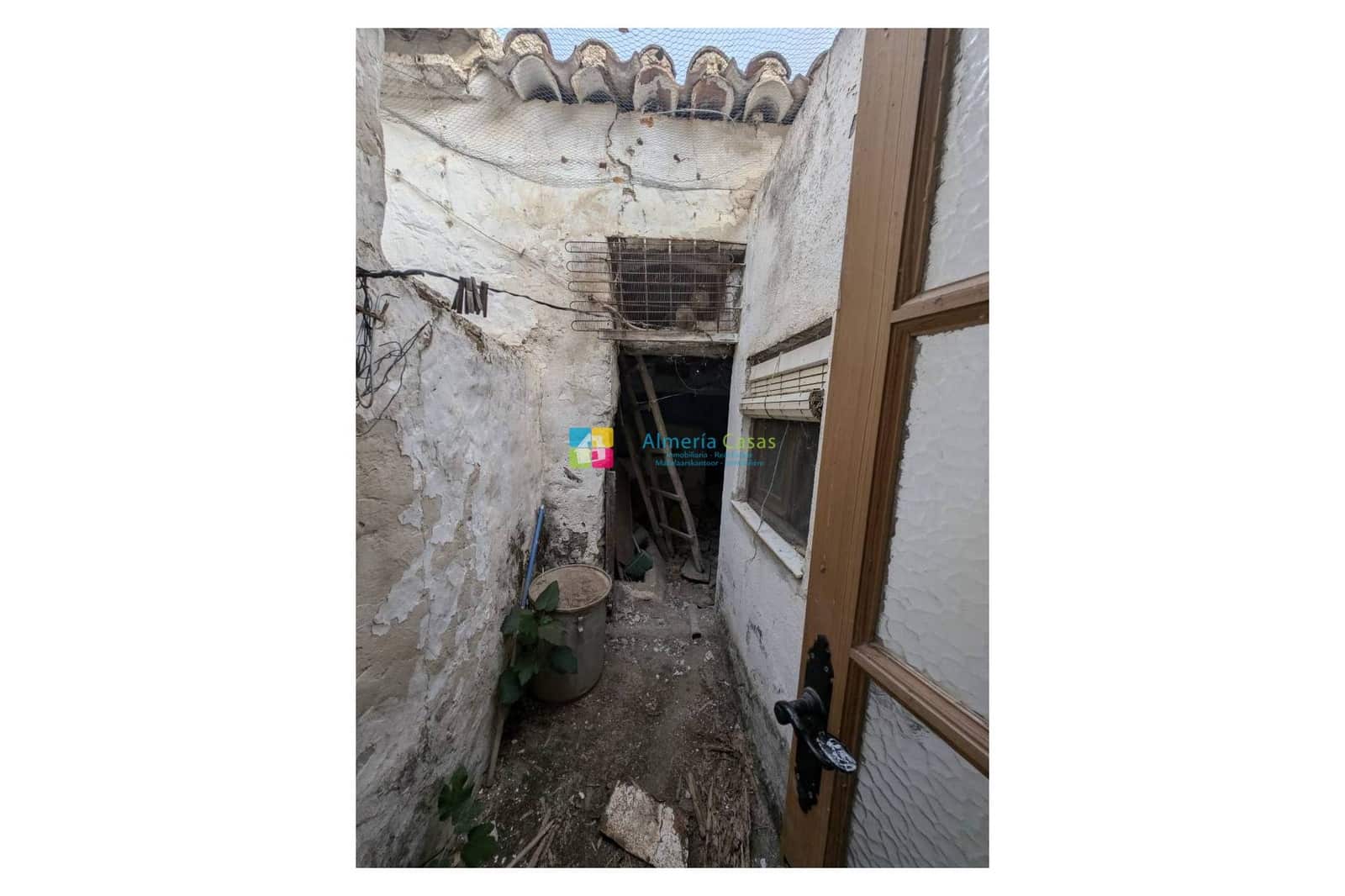 4 bedroom Townhouse for sale in Albanchez - € 59,000 (Ref: 9528503)