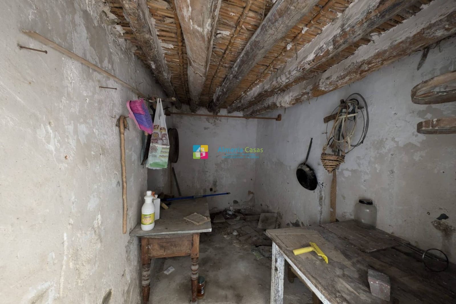 4 bedroom Townhouse for sale in Albanchez - € 59,000 (Ref: 9528503)