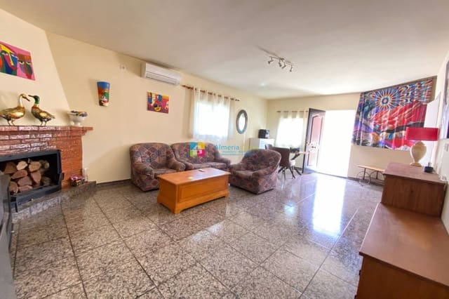 3 slaapkamer Finca/Landhuis te koop in Oria - € 104.995 (Ref: 9528506)