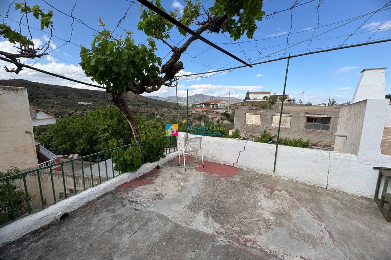 7 bedroom Townhouse for sale in Sufli - € 99,000 (Ref: 9528507)