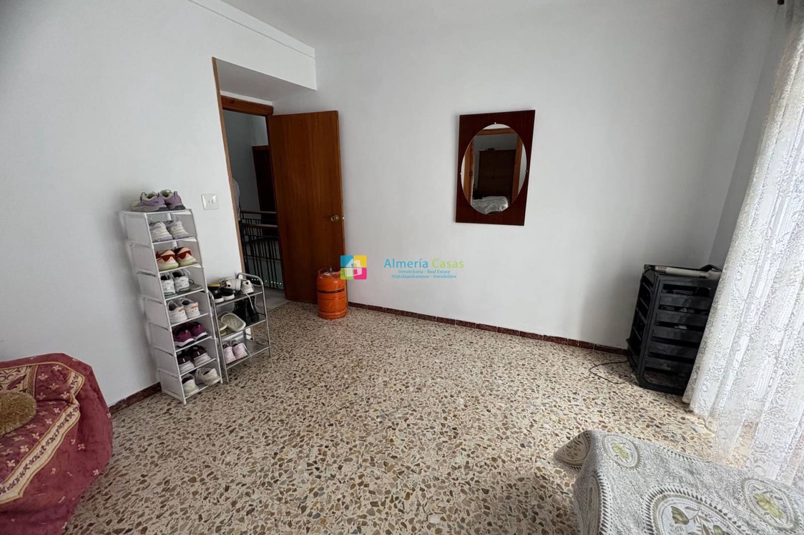 7 bedroom Townhouse for sale in Sufli - € 99,000 (Ref: 9528507)