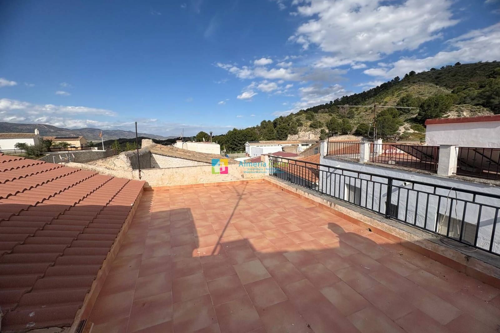 7 bedroom Townhouse for sale in Sufli - € 99,000 (Ref: 9528507)