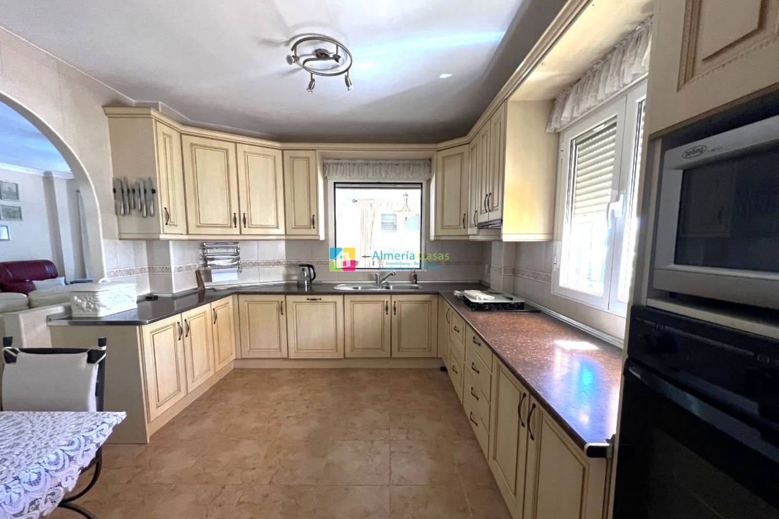 5 makuuhuone Huvila myytävänä paikassa Arboleas mukana uima-altaan - 374 995 € (Ref: 9534741)