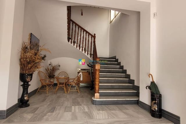 5 slaapkamer Finca/Landhuis te koop in Cúllar - € 250.000 (Ref: 9538877)