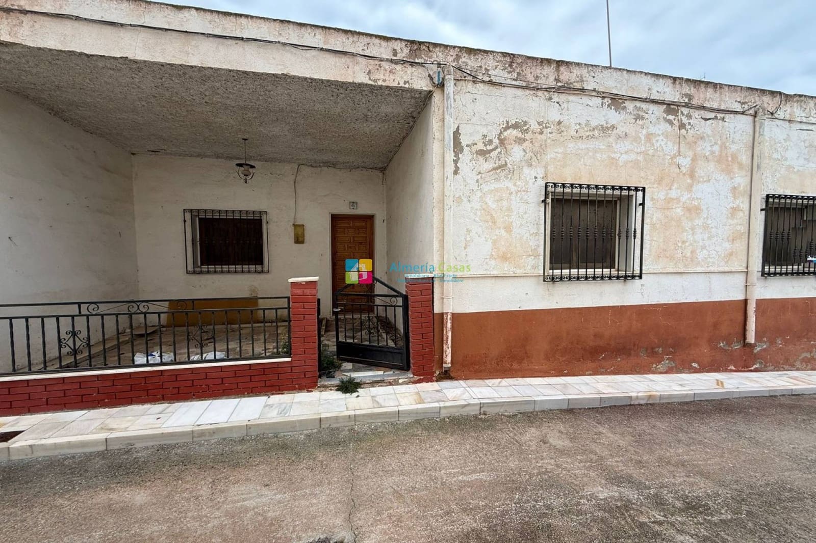 4 soverom Hus til salgs i Fines - € 65 000 (Ref: 9539037)