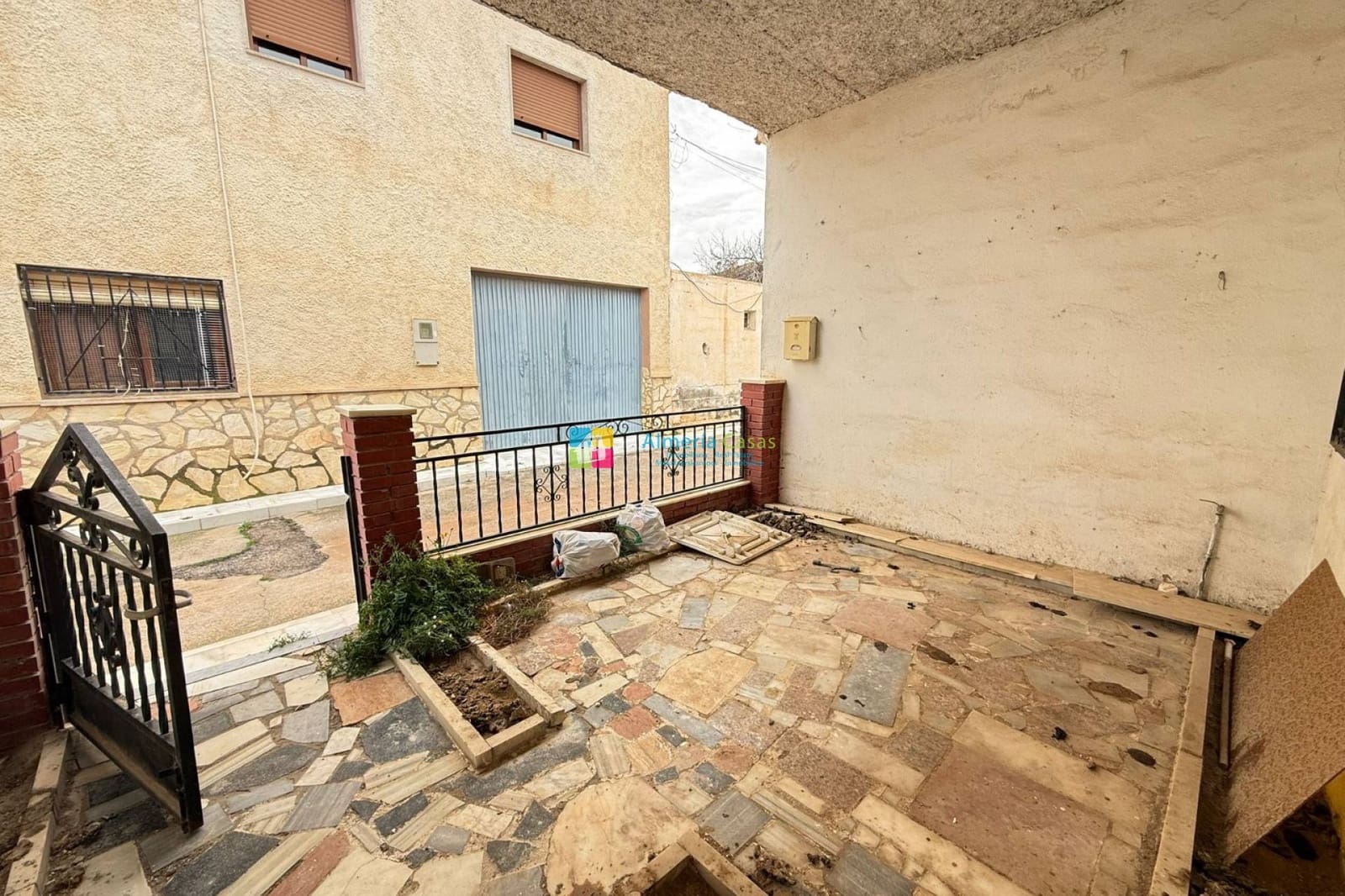 4 soverom Hus til salgs i Fines - € 65 000 (Ref: 9539037)