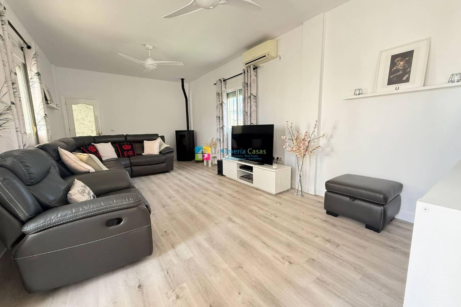 3 Zimmer Villa zu verkaufen in El Cucador mit Pool - 295.000 € (Ref: 9539602)