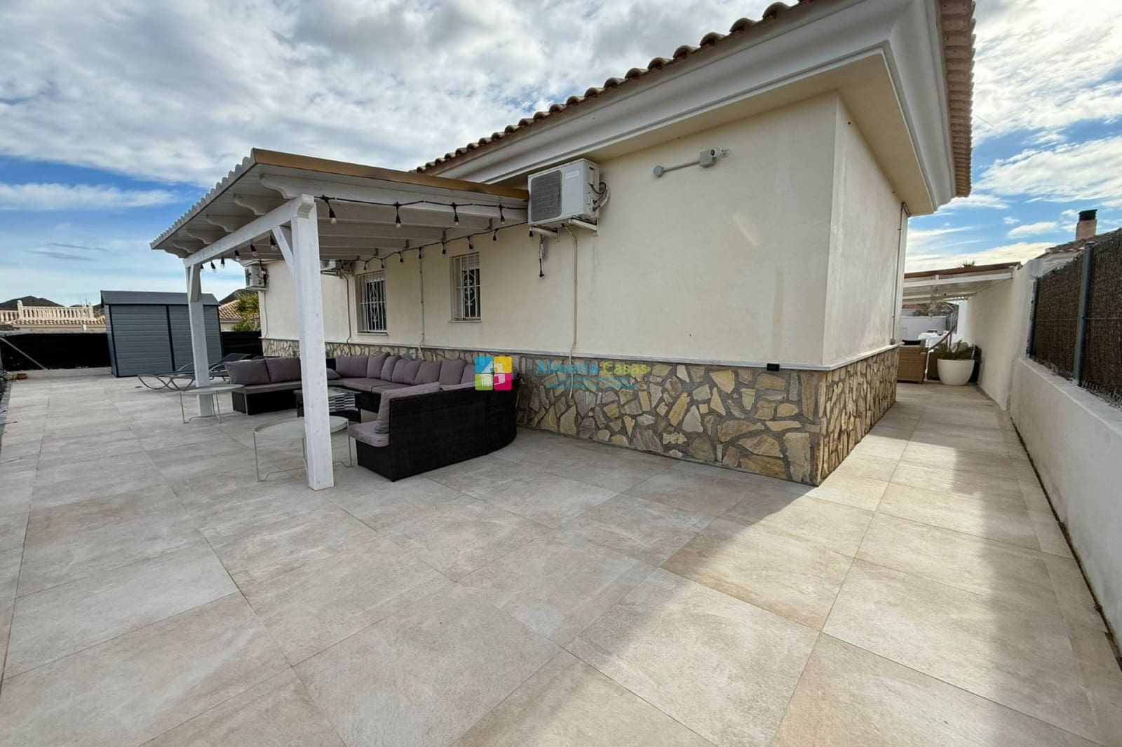 3 Zimmer Villa zu verkaufen in El Cucador mit Pool - 295.000 € (Ref: 9539602)