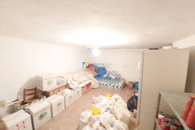 6 soveværelse Byhus til salg i Albanchez - € 95.000 (Ref: 9541996)