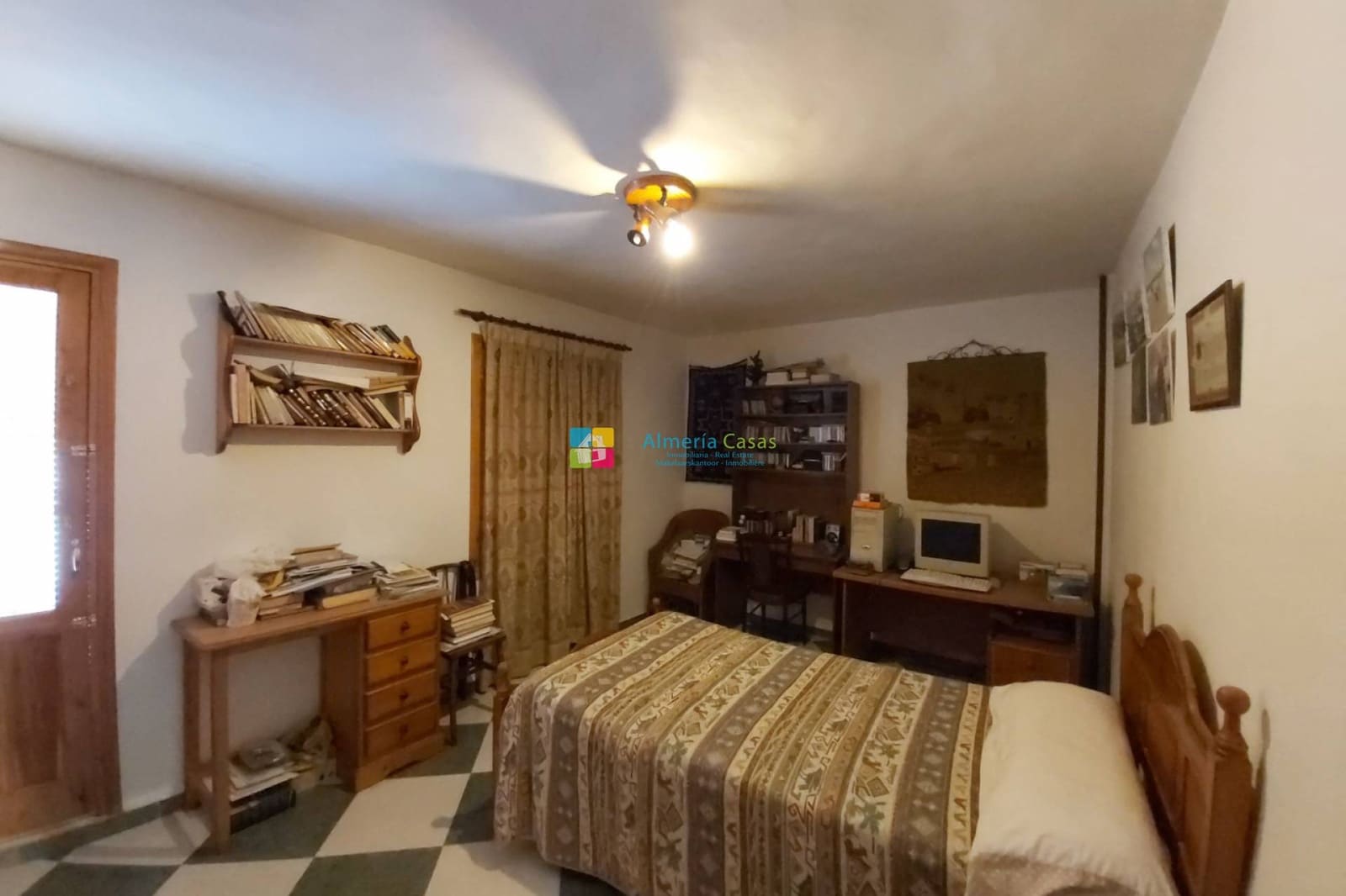 6 soveværelse Byhus til salg i Albanchez - € 95.000 (Ref: 9541996)