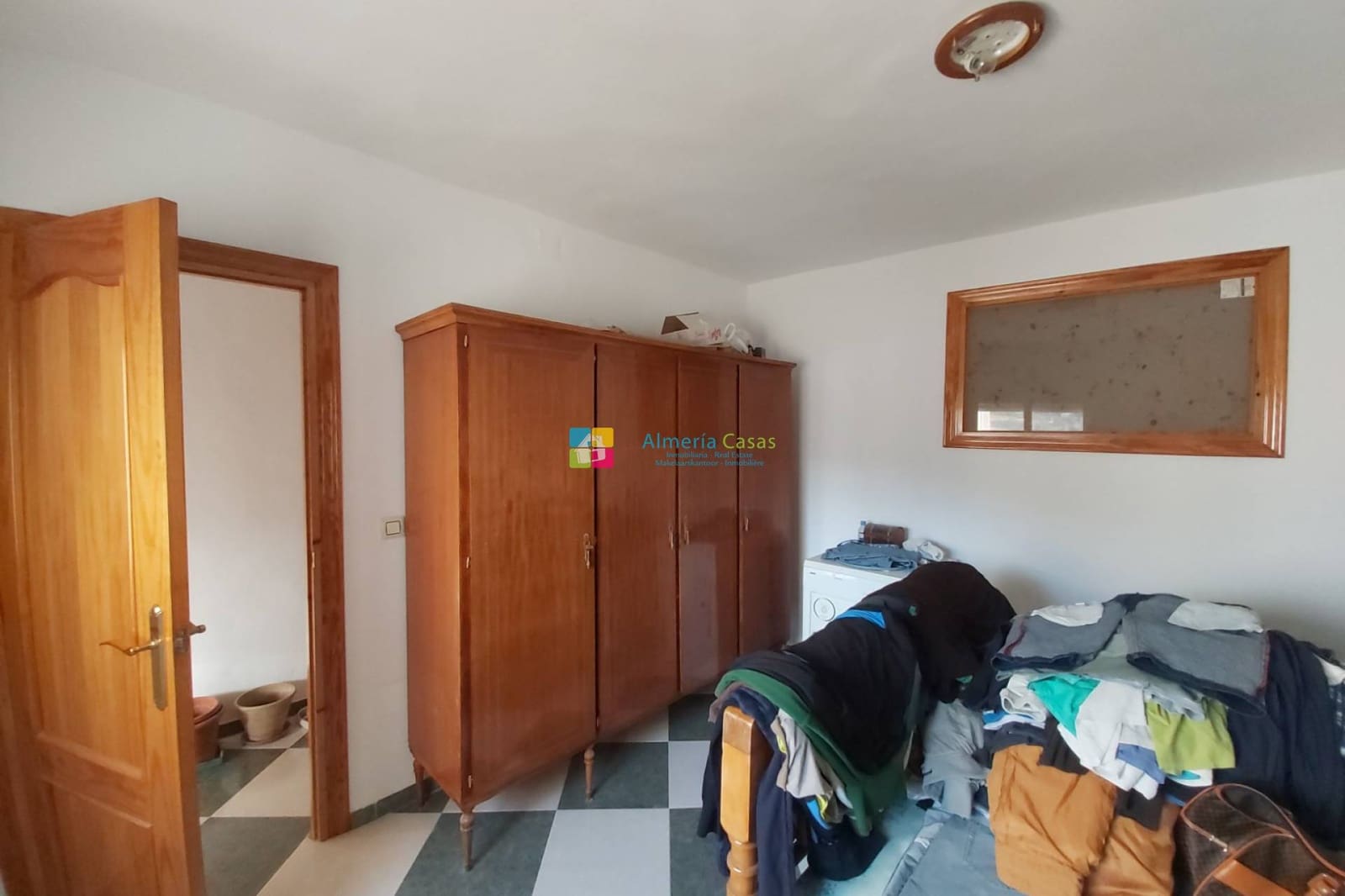 6 soveværelse Byhus til salg i Albanchez - € 95.000 (Ref: 9541996)