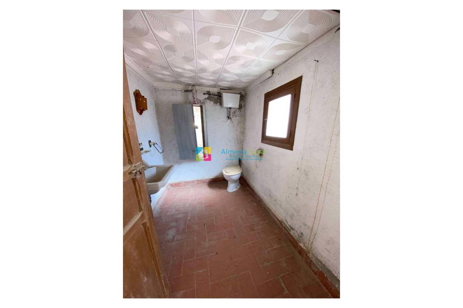 4 slaapkamer Huis te koop in Albox met garage - € 129.000 (Ref: 9541997)