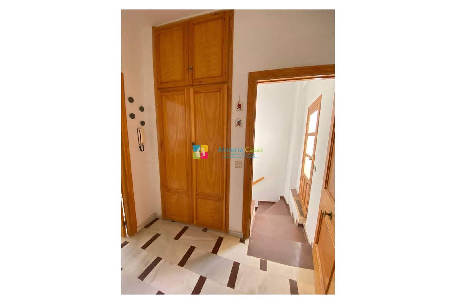 6 bedroom Townhouse for sale in Cantoria with garage - € 155,000 (Ref: 9542001)