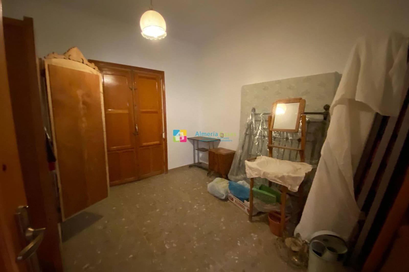 6 bedroom Townhouse for sale in Cantoria with garage - € 155,000 (Ref: 9542001)