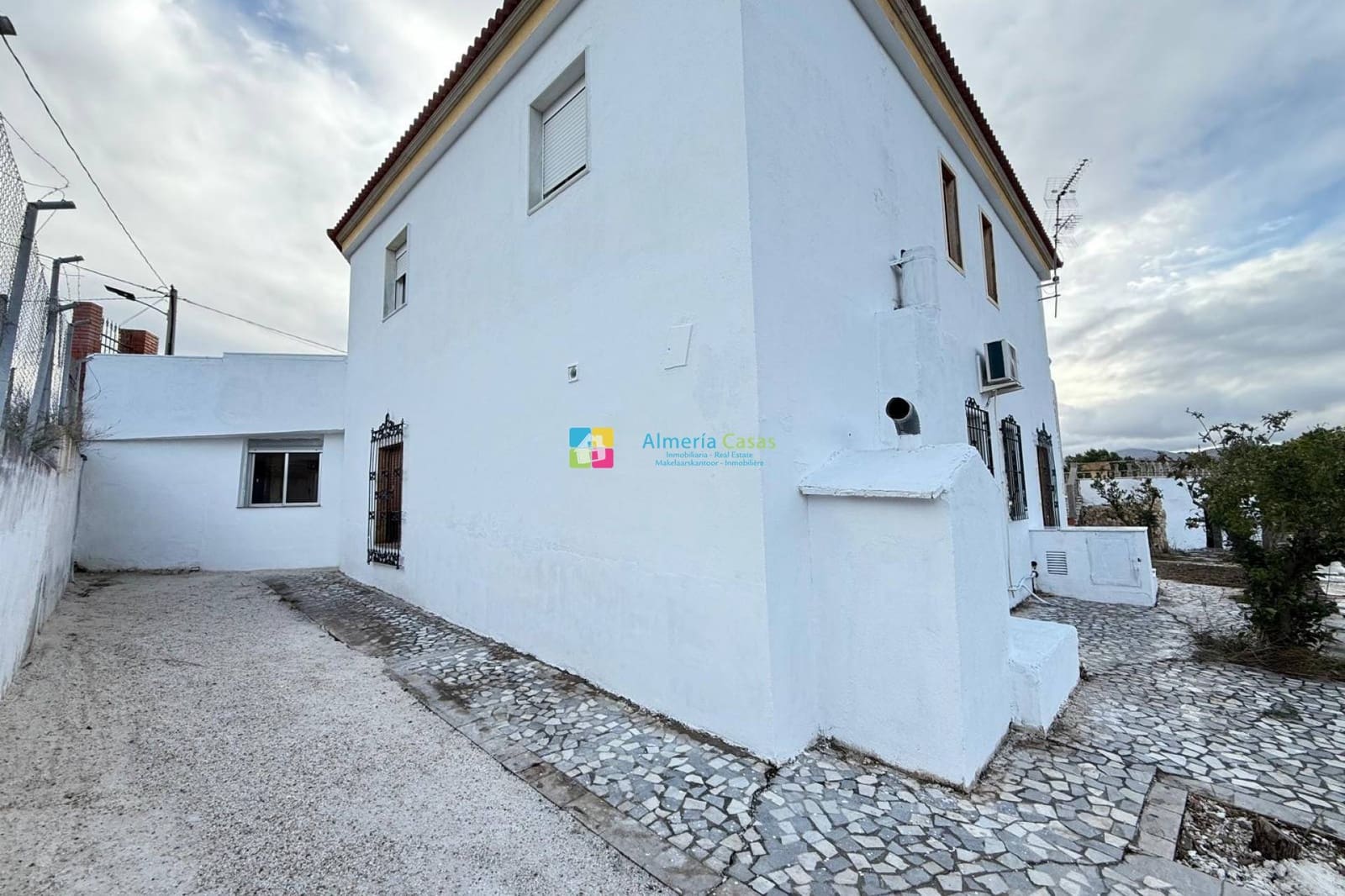 5 soverom Villa til salgs i Olula del Rio med svømmebasseng garasje - € 289 000 (Ref: 9542490)