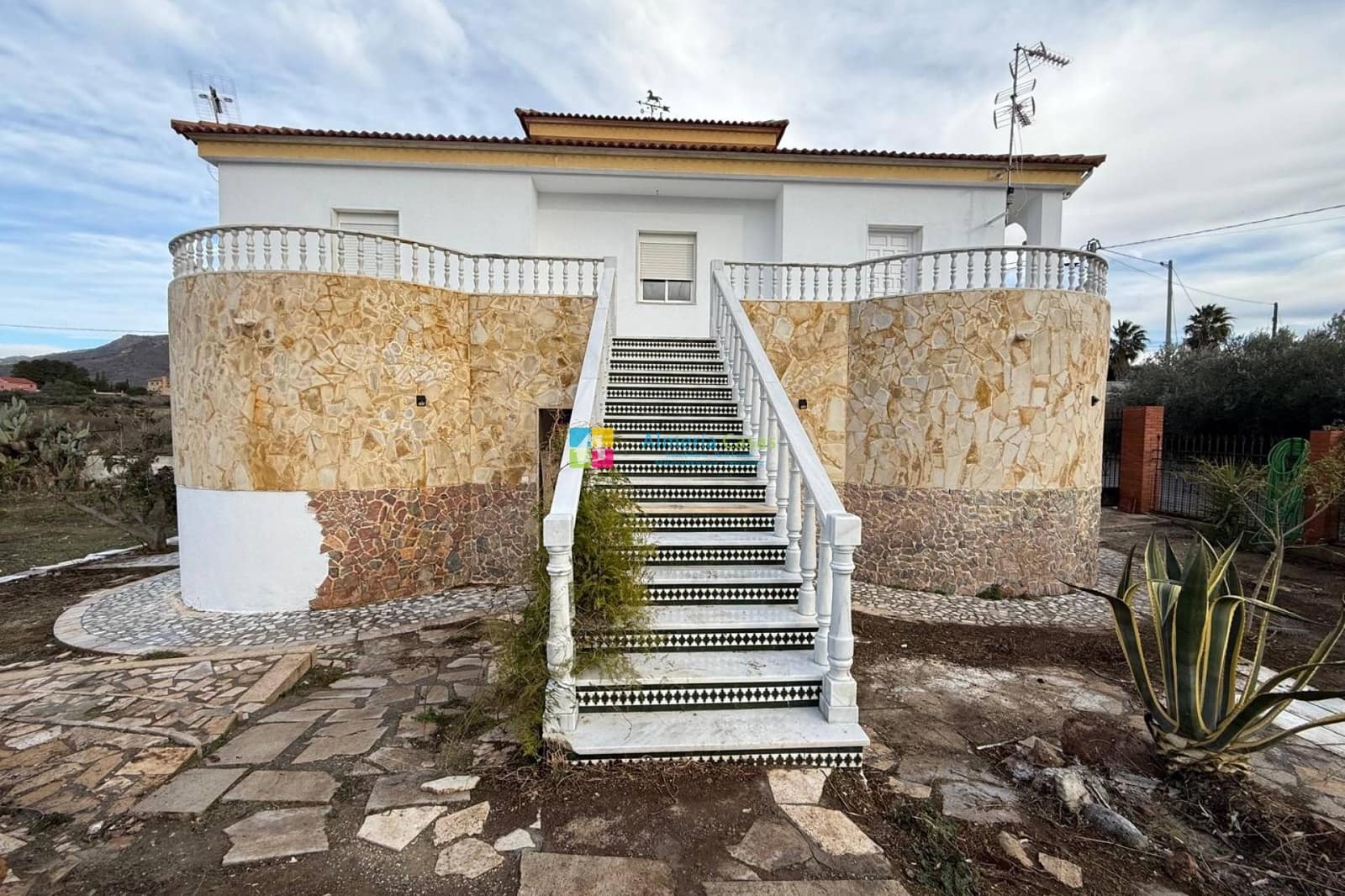 5 soverom Villa til salgs i Olula del Rio med svømmebasseng garasje - € 289 000 (Ref: 9542490)