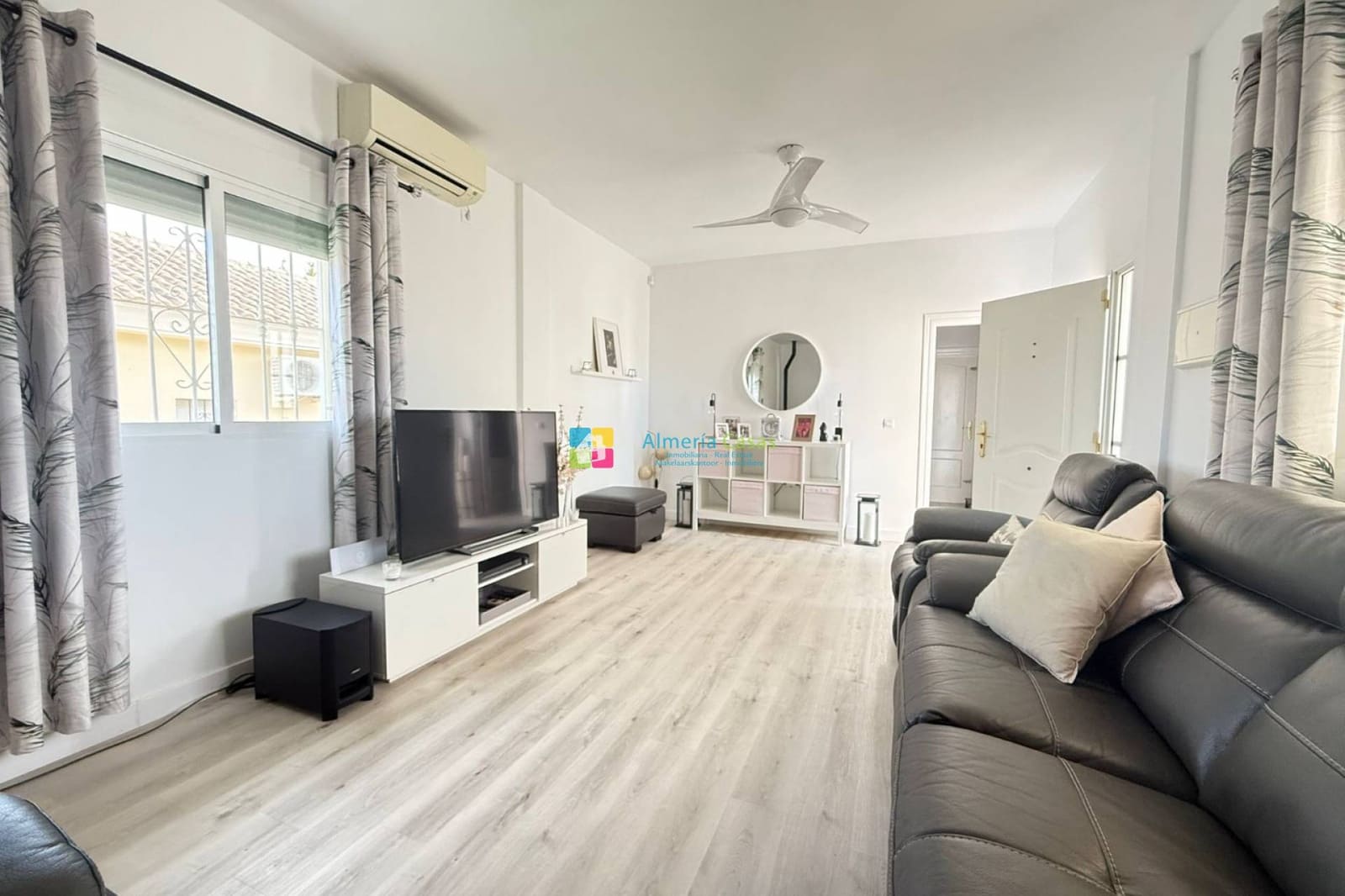 3 bedroom Villa for sale in El Cucador with pool - € 295,000 (Ref: 9558927)