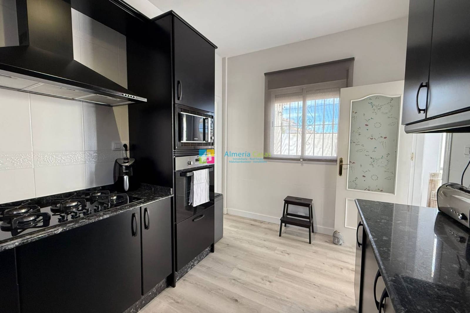 3 bedroom Villa for sale in El Cucador with pool - € 295,000 (Ref: 9558927)