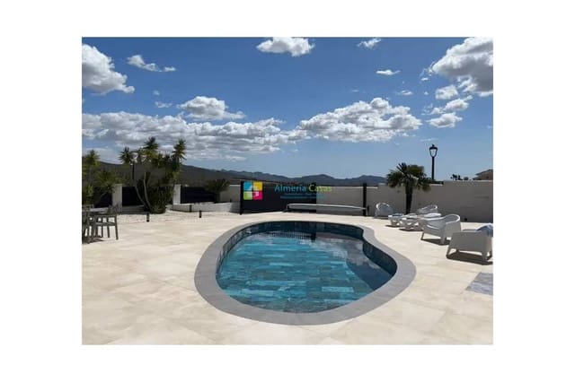 3 soveværelse Villa til salg i El Cucador, Zurgena med swimmingpool - € 295.000 (Ref: 9558927)