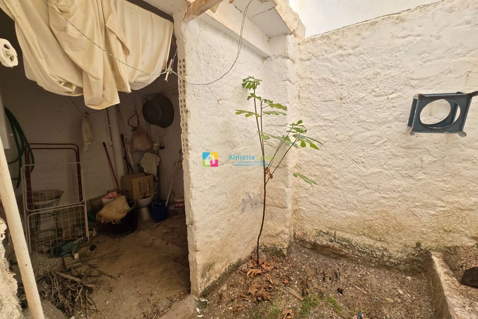 Casa de 4 habitaciones en Urrácal en venta - 38.000 € (Ref: 9580042)