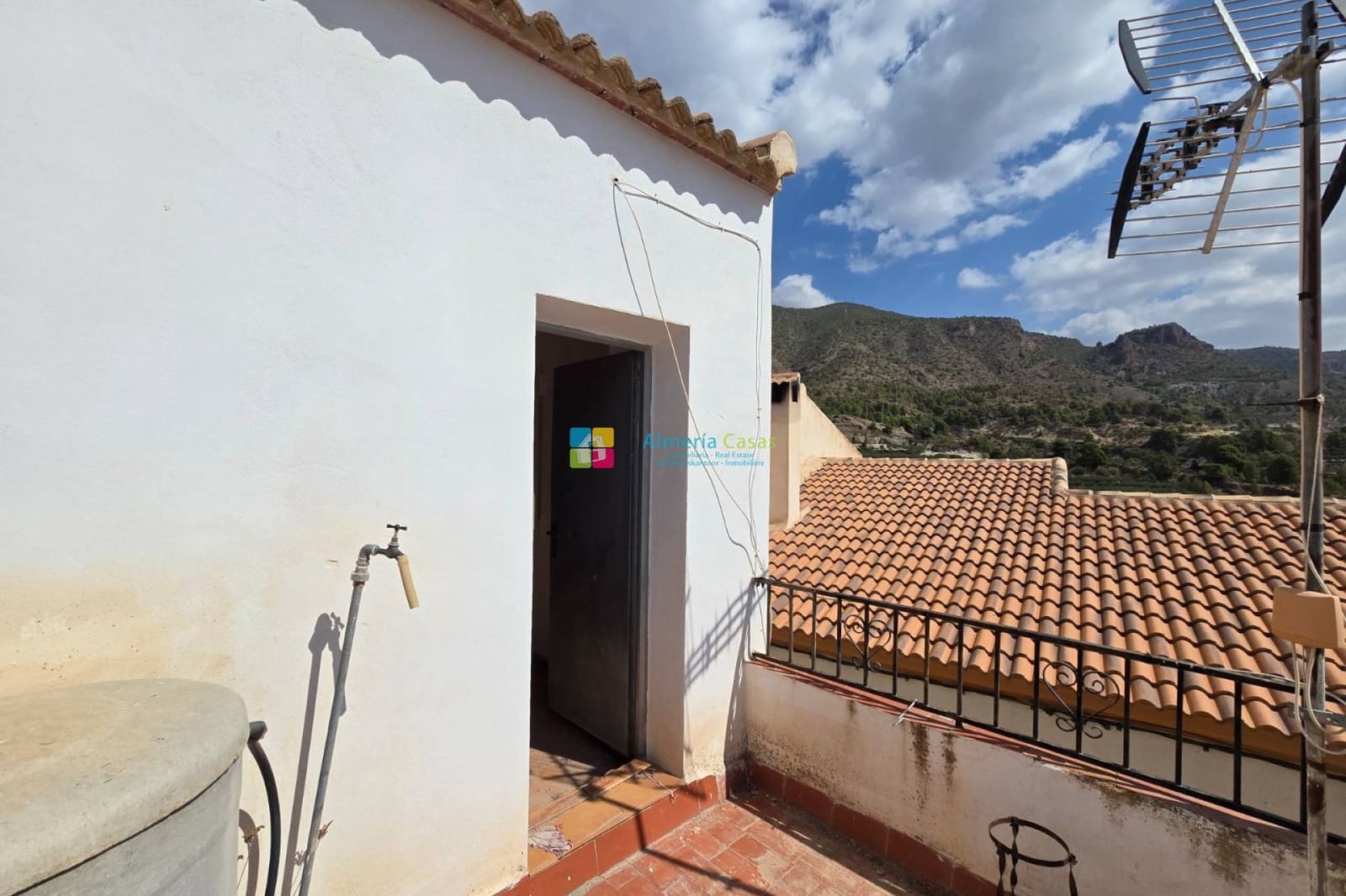 Casa de 4 habitaciones en Urrácal en venta - 38.000 € (Ref: 9580042)