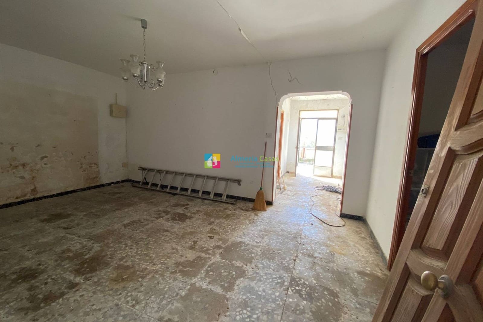 Casa de 3 habitaciones en Pocicas en venta - 74.000 € (Ref: 9580045)