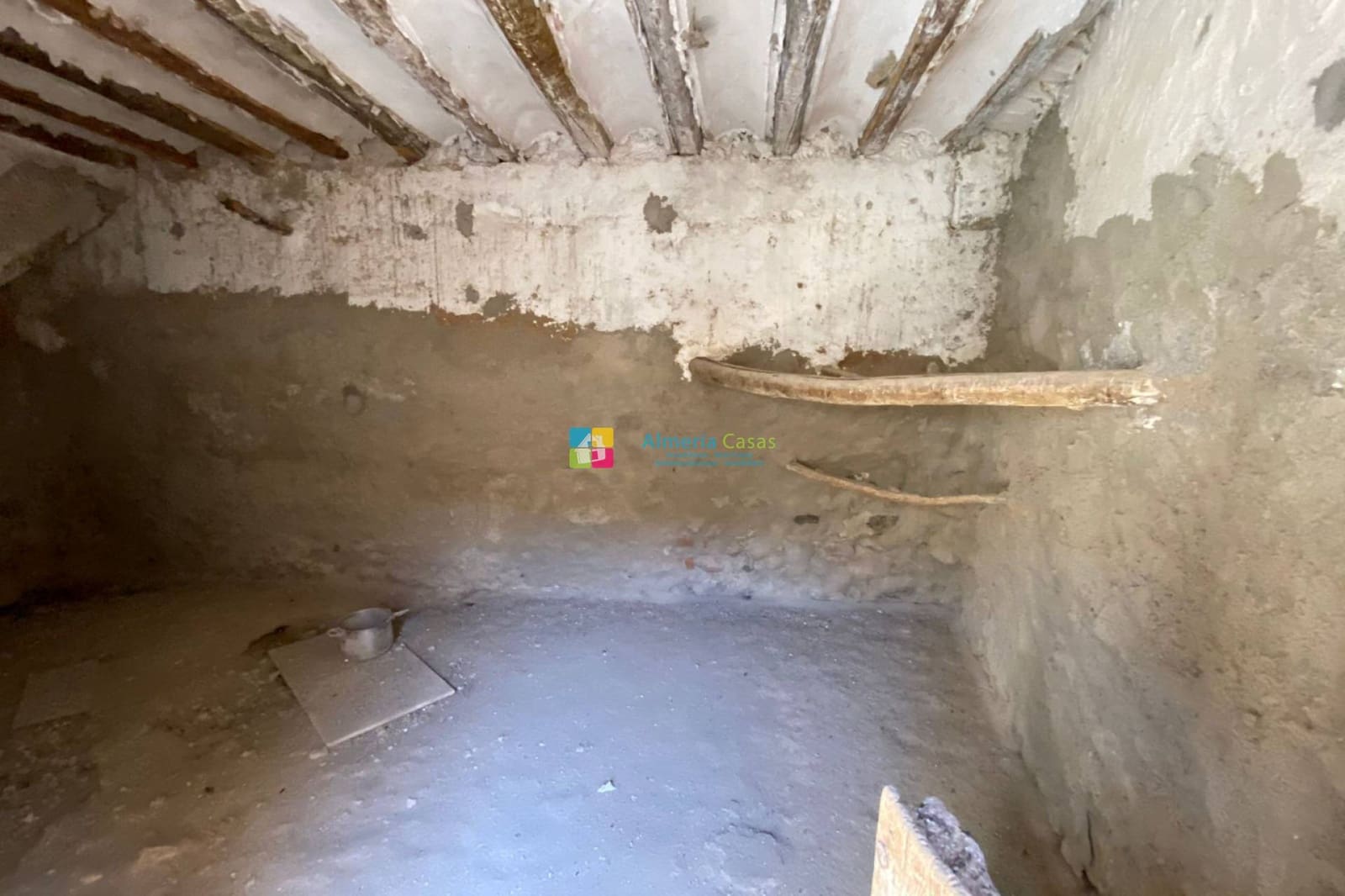 Casa de 3 habitaciones en Pocicas en venta - 74.000 € (Ref: 9580045)