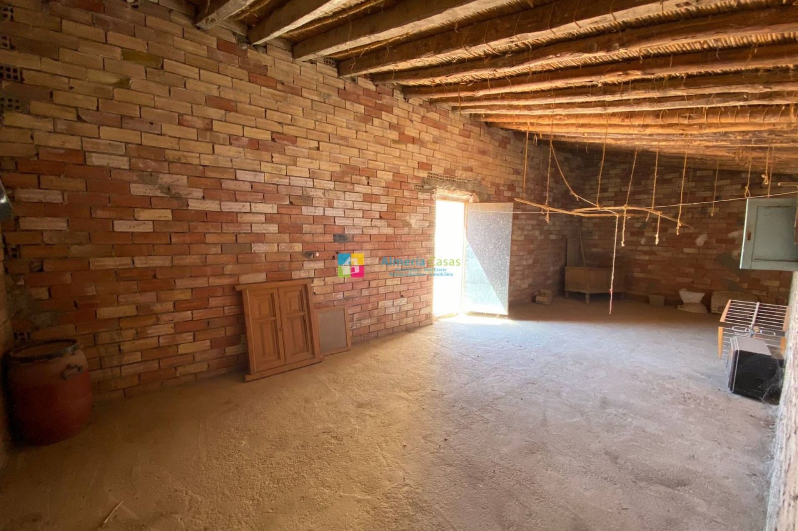 Casa de 3 habitaciones en Pocicas en venta - 74.000 € (Ref: 9580045)