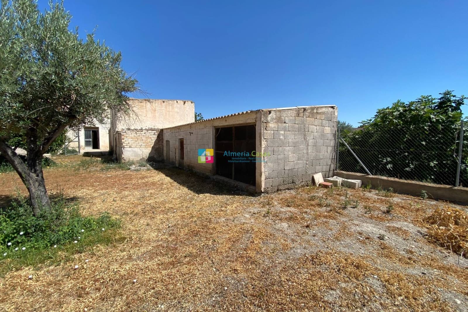 Casa de 3 habitaciones en Pocicas en venta - 74.000 € (Ref: 9580045)