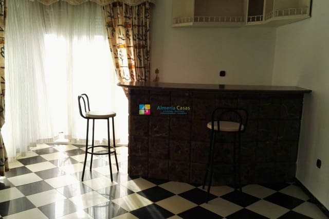 Casa de 3 habitaciones en Fines en venta - 95.000 € (Ref: 9583489)